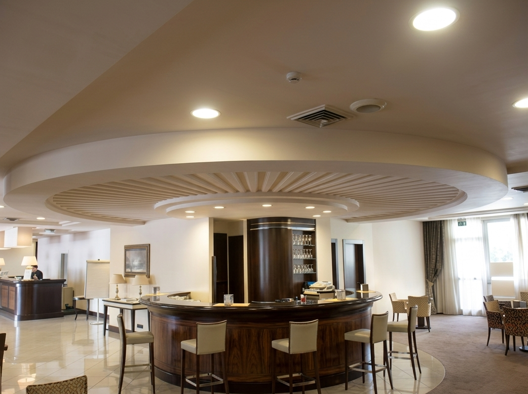 Controsoffitto illuminato — bar Hotel Plaza Perugia